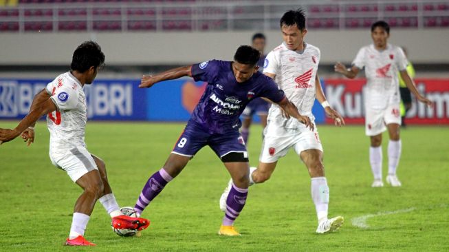 Lini Tengah Makin Melimpah, Persis Solo Kini Resmikan Sutanto Tan