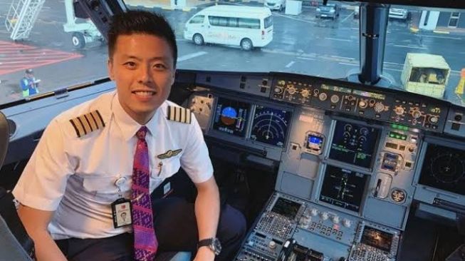 Klaim Jadi Pilot Subscriber Terbanyak, Ini Perjalanan Karier Kapten Vincent Raditya