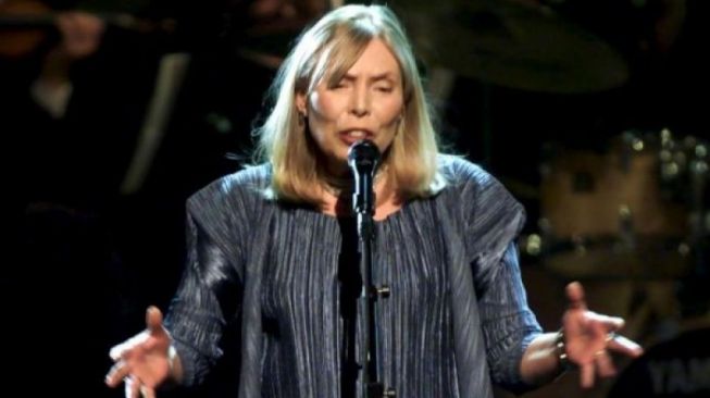 Musisi Berikan Tribut Karier Musik Joni Mitchell di Acara Pra-Grammy