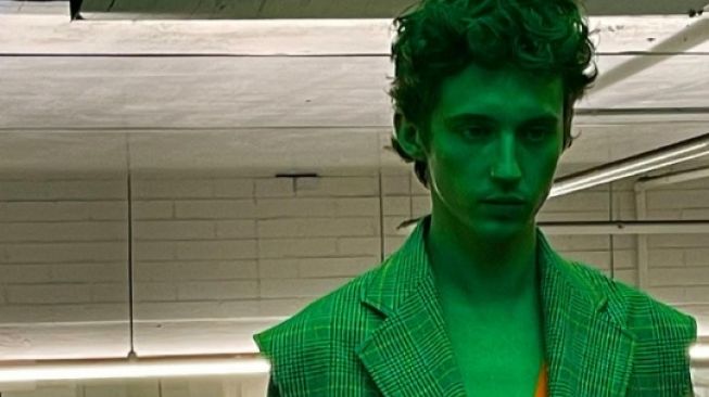 Troye Sivan [Instagram/@troyesivan]