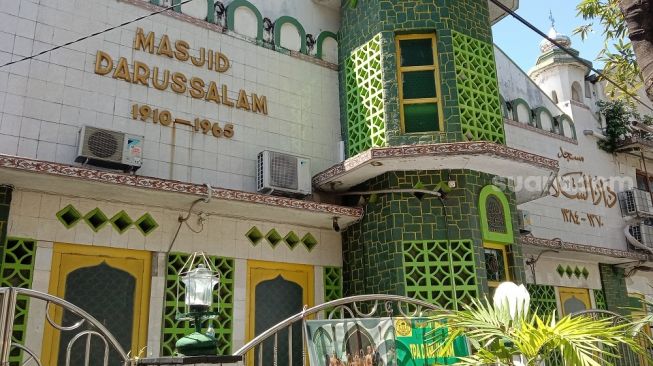 Wariskan Tradisi Sedekah Bubur, Masjid Darussalam Dibangun Oleh Saudagar Banjar yang Merantau ke Kota Solo