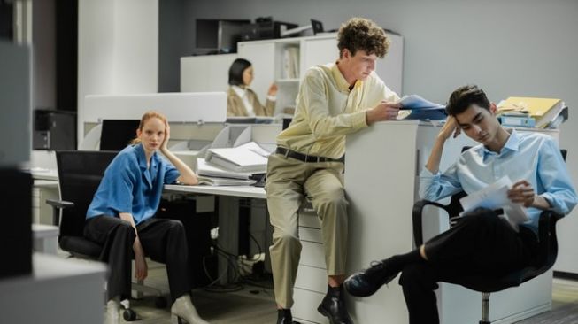 4 Tips Giat Bekerja di Lingkungan Kerja yang Pemalas, Jangan Terpengaruh!