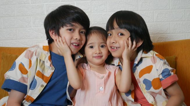 Tiga anak Verlita Evelyn dan Ivan Saba: Jenoah, Caleb dan Joey Saba. [Instagram]