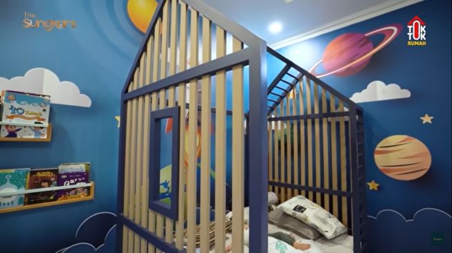 Potret kamar anak Shireen Sungkar. (YouTube/The Sungkars)
