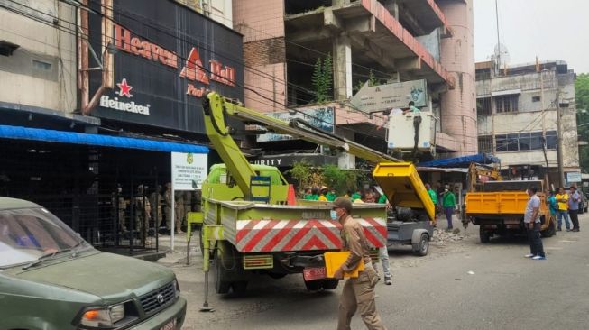Pemkot Medan Ambil Alih Eks Gedung Parkir Perisai Plaza