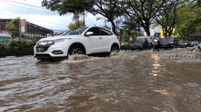Dikirim Air dari Bogor dan Depok, Banjir Rendam Permukiman Warga di Kebon Pala