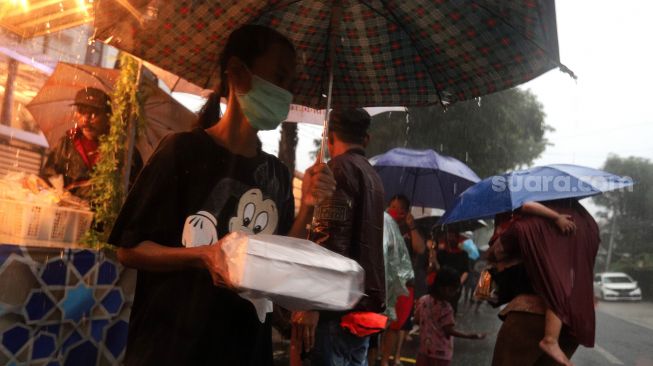 Cerita Penjual Takjil Ditipu Orang Tidak Dikenal di Pandeglang Banten