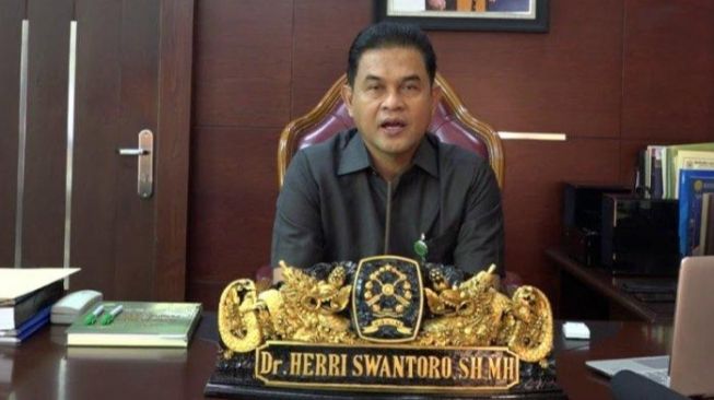 Profil Herri Swantoro, Hakim yang Jatuhkan Hukuman Mati ke Herry Wirawan