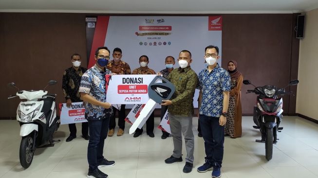 Perkuat Sektor Pendidikan, Honda Donasikan Ratusan Motor untuk Sekolah Vokasi