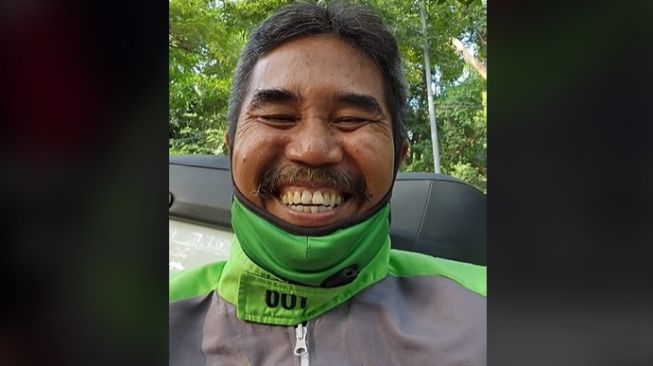 Mulyono, ojol pertama di Indonesia mendapatkan saham Goto (TikTok)