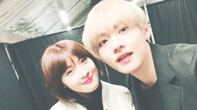 Potret V BTS Bareng Artis Cantik (instagram/@hajiwon1023)