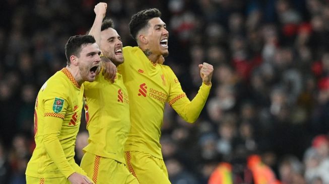 Sudah Unggul Agregat Dua Gol, Andy Robertson Minta Liverpool Tetap Waspadai Benfica di Anfield