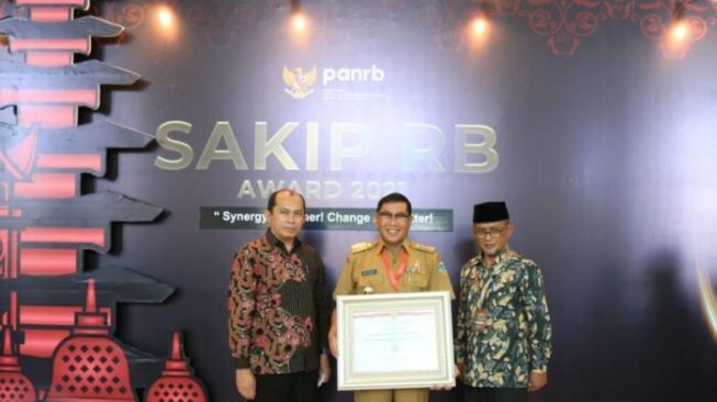 Pemkot Tasik Raih Penghargaan SAKIP Dan RB Award 2021