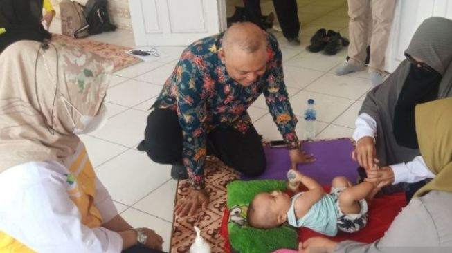 Inovasi Kelas Pijat Bayi Risiko Stunting dari Puskesmas Luwu Utara Juara Inovasi Pelayanan Publik