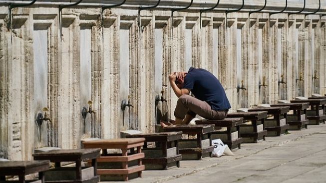 Doa Setelah Wudhu Singkat, Lengkap dengan Bacaan Latin dan Terjemahan