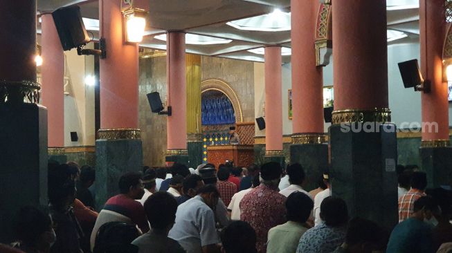 Isi Ceramah Tarawih di Masjid Kampus UGM, Ganjar Singgung Soal Desa Wadas