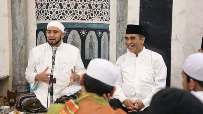 Ditemui Gerindra, Habib Syech Beri Pesan: Tugas Ulama Menjaga Penguasa Biar Tak Keluar Dari Jalurnya, Kalau Melu Politik