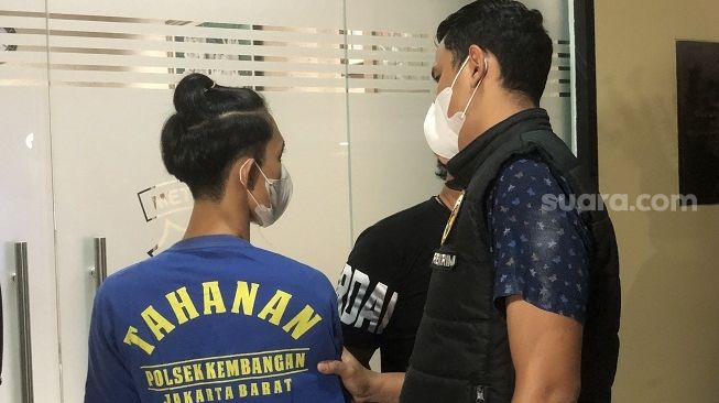 Sempat Viral, Polisi Ringkus 2 Penjambret HP di Jakbar, Dalih Pelaku Terlilit Utang