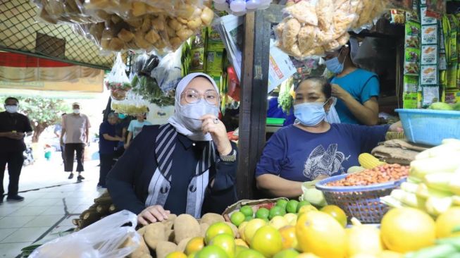 Senang ke Pasar Tradisional, Pulang Ngantor Menaker Ngabuburit ke Pasar Tebet