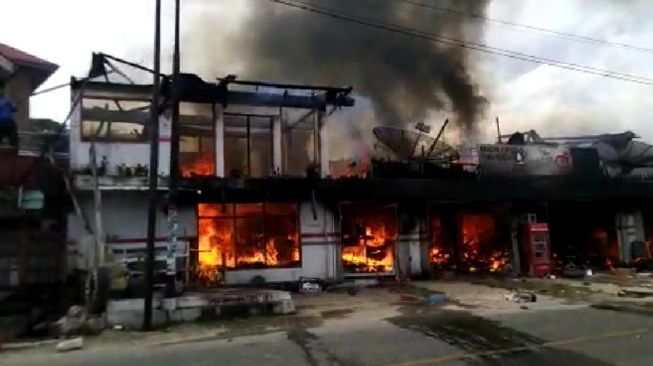 Ruko dan Bengkel di Kabupaten Solok Ludes Terbakar, Kerugian Capai Rp 750 Juta