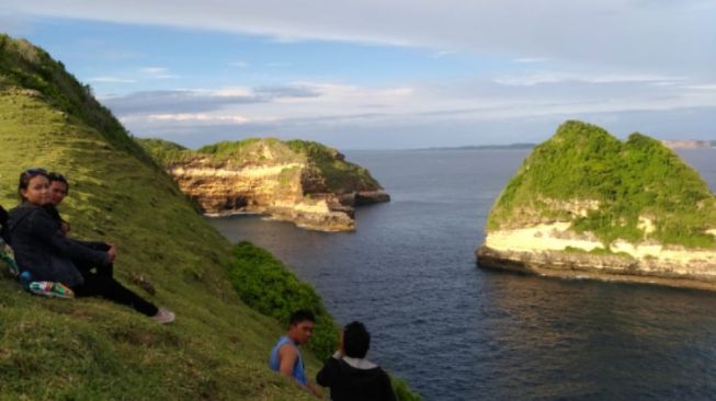 Wisata Gunung Tunak: Hamparan Tebing Indah di Lombok