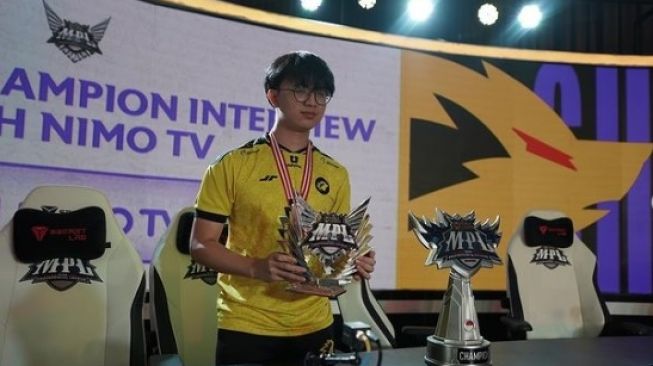 Mengenal Lebih Dekat ONIC CW, Pro Player yang Lagi Naik Daun