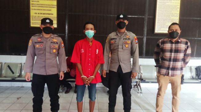 Bapak Bejat di Surabaya Ini Cabuli Anak Kandung Sendiri yang Masih Berusia 7 Tahun