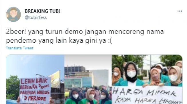 Sejumlah Mahasiswi Demo Bawa Poster Bertuliskan Kata-kata Vulgar, Warganet Geram: Mencoreng Nama Pendemo Lain