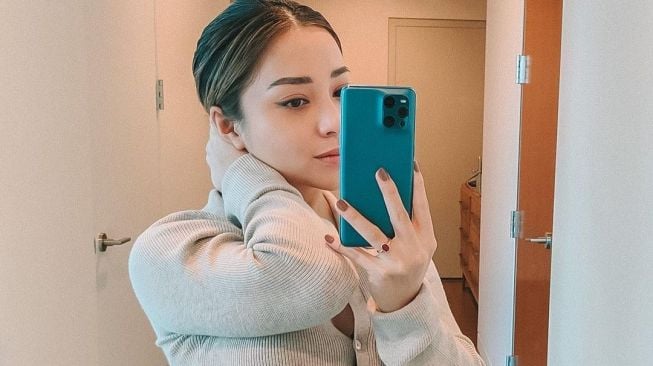 Sikap Nikita Willy Jelang Persalinan Dipuji; Tetap Tenang Dapat Meringankan Proses Melahirkan