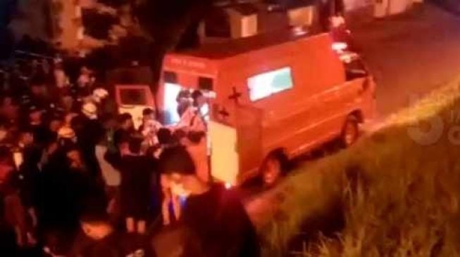 Satu Keluarga Tenggelam di Sungai Brantas, Hanya Anak Semata Wayang yang Selamat