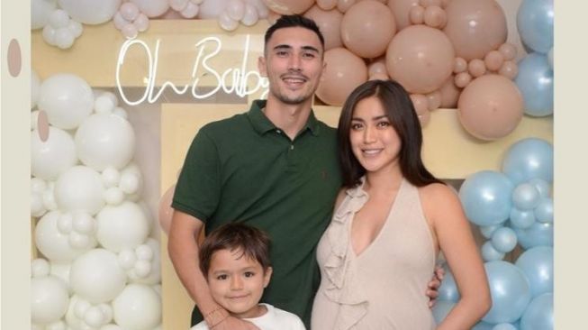 Potret Baby Shower Jessica Iskandar. (Instagram/@inijedar)