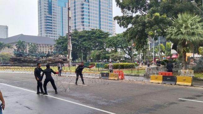 Massa Aksi Sudah Bubar, Polisi Buka Arus Lalu Lintas di Kawasan Monas