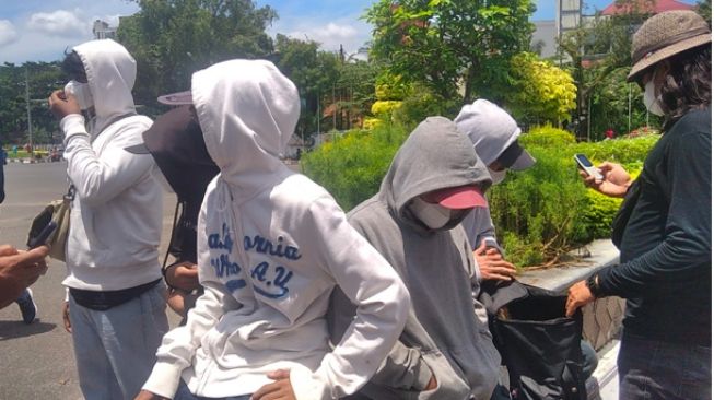 Tiga Mahasiswa Unsri Gadungan Ditangkap, Enam Pelajar SMA Diminta Pulang Gegara Ingin Ikut Demonstrasi