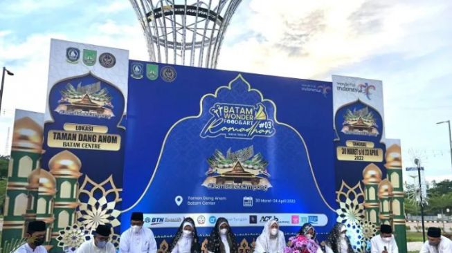 Uniknya Tradisi Ramadhan Khatam Al Quran Hingga Potong Nasi Besar di Batam