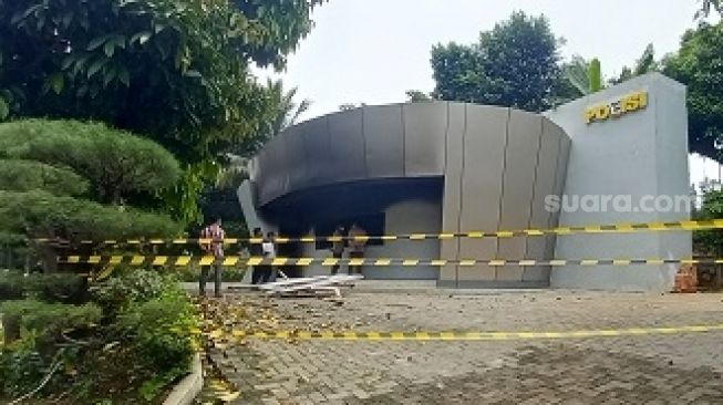 Tak Cuma Pos Polisi, Sejumlah Titik Di Jakarta Ini Rusak Parah Akibat Aksi Demo Di Gedung DPR