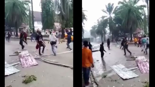 Viral Mahasiswa Demo Lompati Pagar, Endingnya Malah Nyungsep Bak Benteng Takeshi