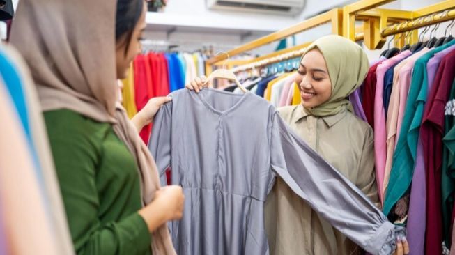 Baju Baru Saat Lebaran di Betawi: Tradisi Muslim Lokal