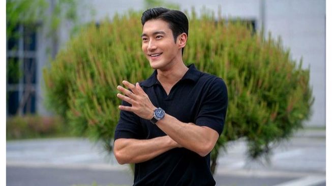 Potret Choi Siwon Super Junior(Instagram/@siwonchoi)