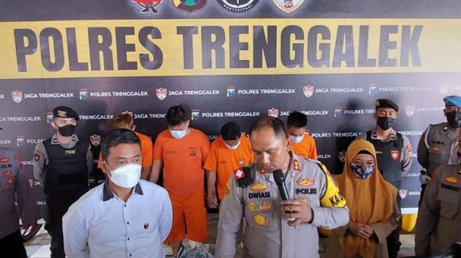 Terkuak! Aksi Komplotan 4 Pencuri Modus Penyaluran BLT Covid-19 di Trenggalek