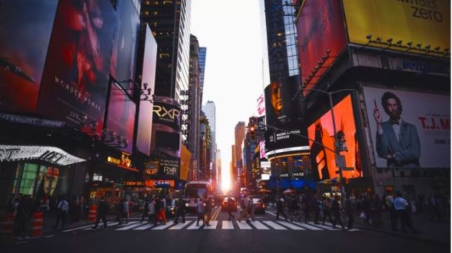 Ilustrasi New York (Unsplash/@lucabravo)