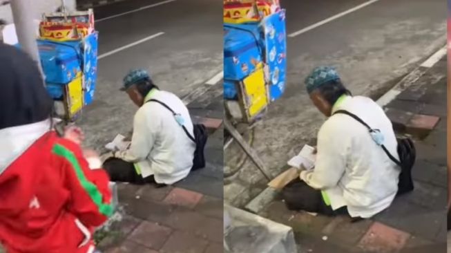 Ibadah Jalan Meski Sedang Jualan, Pedagang Es Krim Terekam Baca Alquran Sambil Menunggu Pelanggan