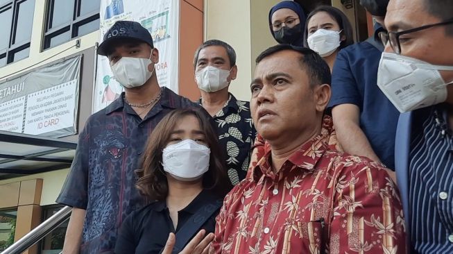 Haji Faisal Menangkan Hak Wali Gala Sky, Fuji Hampir Nangis Saking Bahagia