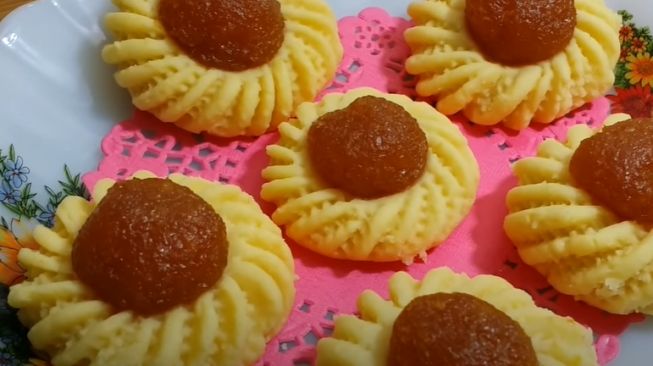 Kuih tart nenas, kue kering khas Singapura dan Malaysia mirip nastar. (YouTube/Dapur Kota Singa)