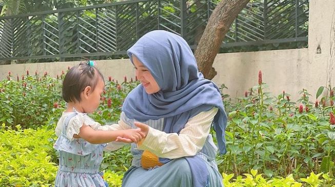 Artis Melahirkan di Bulan Ramadan. (Instagram/chafrederica)