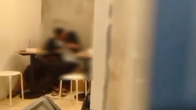 Video Viral Mesum Siswi dan Lelaki Dewasa di Warung Kopi, Polisi Turun Tangan