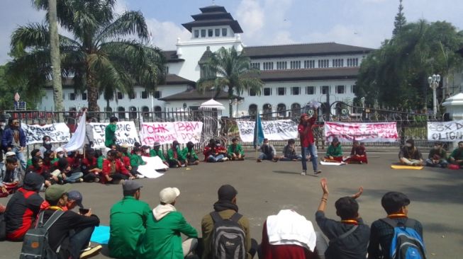 Desak Publik Dilibatkan dalam Pembahasan RKUHP, BEM Unpad dan KM ITB Bakal Geruduk Gedung DPRD Jawa Barat Besok