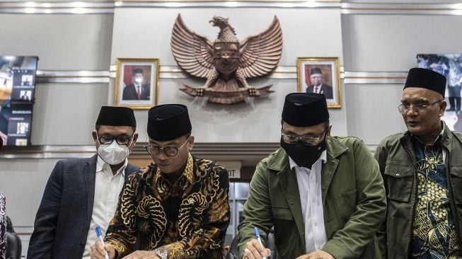 Menag Yaqut Cholil Qoumas Tanda Tangani KMA Kuota Haji 2022, Ini Sebaran Jumlah dan Ketentuannya