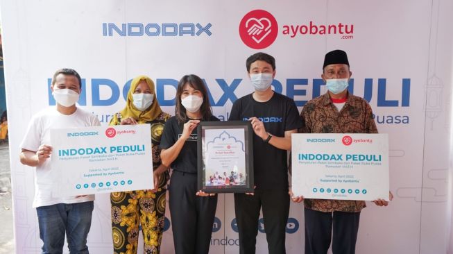 Perusahaan Jual Beli Aset Kripto Indodax Gandeng Ayobantu Bagikan Paket Sembako dan Sumbangan Dana Pengobatan