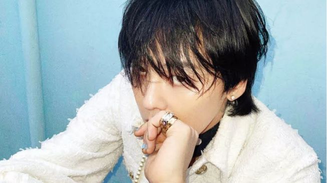 G-Dragon Ganti Foto Profil dengan Jari Tengah, Kirim Pesan Buat Seseorang?