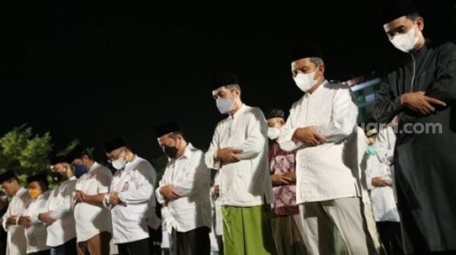 7 Manfaat Salat Malam di Bulan Ramadhan, Nomor 1 Penghapus Dosa